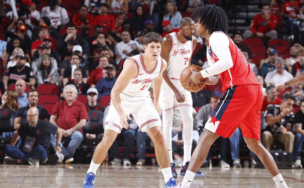 优先级高于 优先级高于