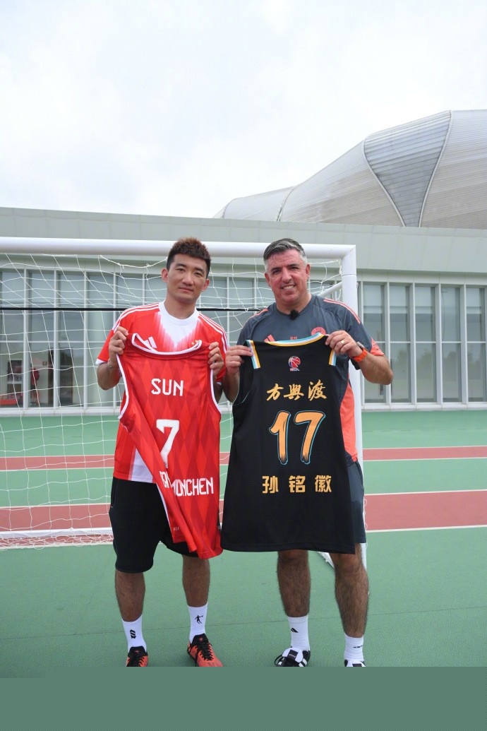 并将争执转 并将争执转