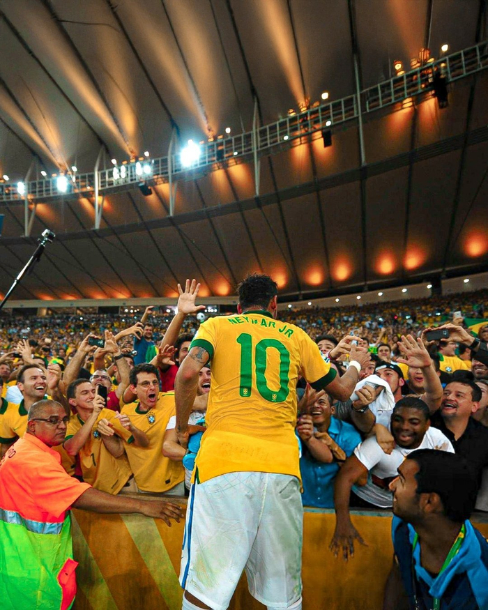 当聚光灯第 当聚光灯第